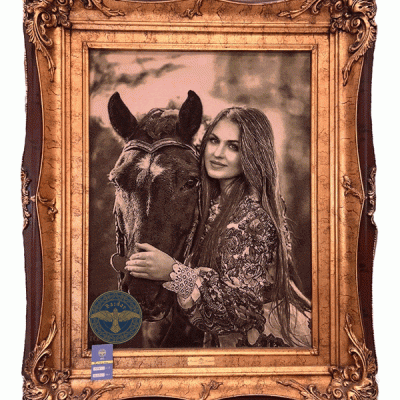 تابلوفرش دختر و اسب